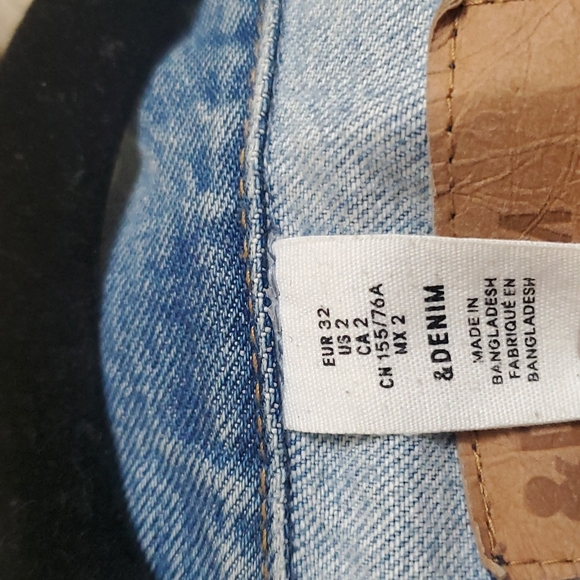 H&M denim jacket - Picture 2 of 4